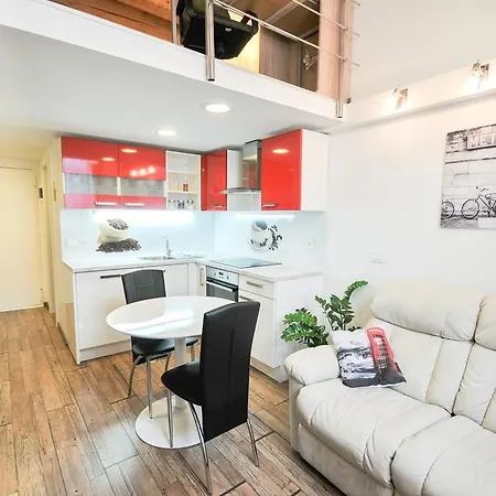 Appartement Tobacna Red